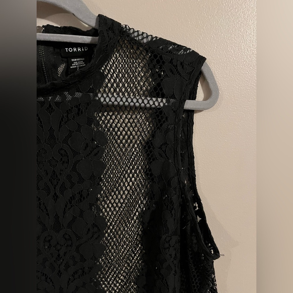 Torrid Fishnet and Lace Tank - Picture 3 of 6